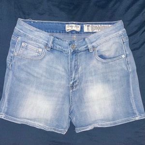 super cute jean shorts
